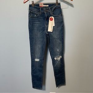 Levi's. Women's 721 High-Rise Skinny Jeans Stretch Ripped Design ankle